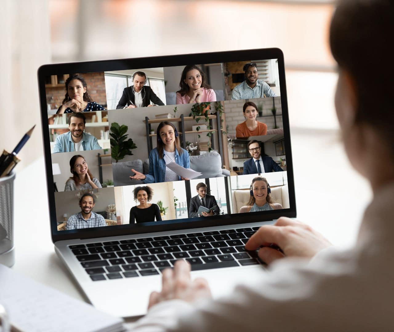 3 Best Online Meeting Platforms - Free & Paid Options